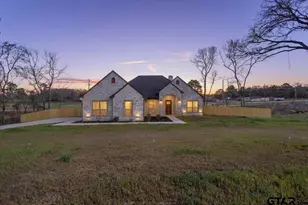 16618 Meadow Crest Dr, Lindale, TX 75771 - Photo 1