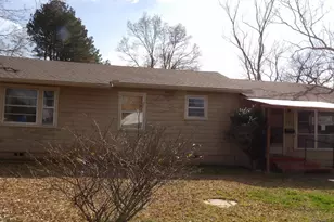 908 W Paschal, Troup, TX 75789 - Photo 1