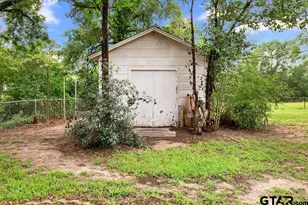 725 W Blair St, Mineola, TX 75773 - Photo 26