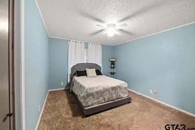 725 W Blair St, Mineola, TX 75773 - Photo 18