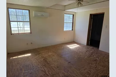 449 Cr 3955, Mineola, TX 75773 - Photo 36