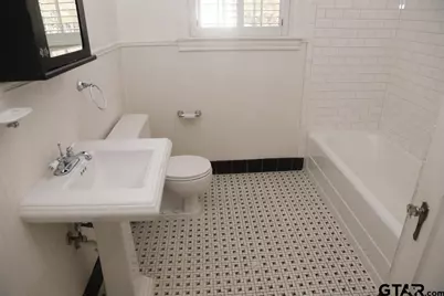 628 Troup, Tyler, TX 75701 - Photo 12