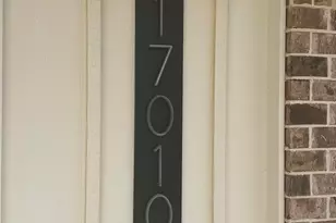 17010 Crossing Cir, Lindale, TX 75771 - Photo 2