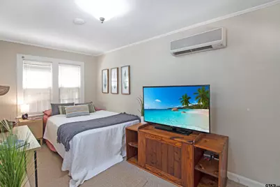 210 Mockingbird Ln, Tyler, TX 75701 - Photo 32