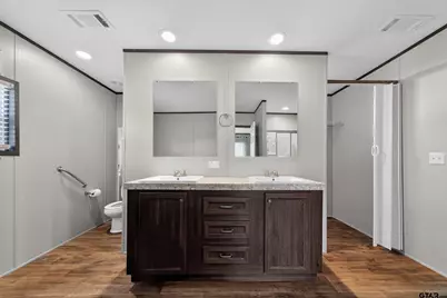 20766 Joe Paul, Chandler, TX 75758 - Photo 24
