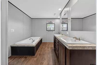 20766 Joe Paul, Chandler, TX 75758 - Photo 26