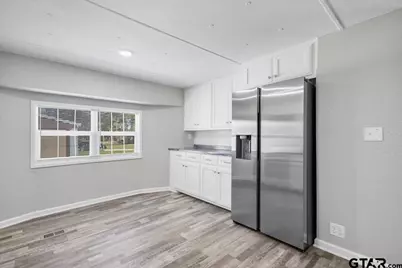 2375 Clinton Dr., Chandler, TX 75758 - Photo 12