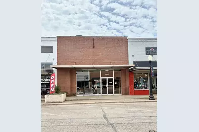 107 Jefferson, Pittsburg, TX 75686 - Photo 1