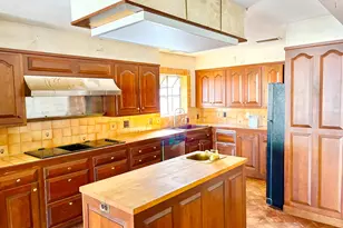 609 Hickory, Hughes Springs, TX 75656 - Photo 6