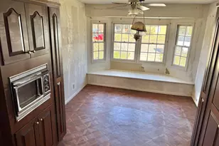 609 Hickory, Hughes Springs, TX 75656 - Photo 20