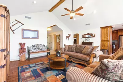 307 South Park Rd, Scroggins, TX 75480 - Photo 10