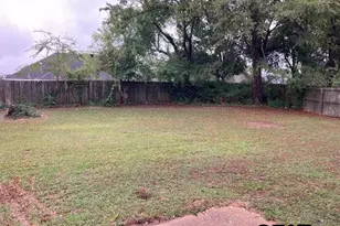 320 Blake, Longview, TX 75604 - Photo 2