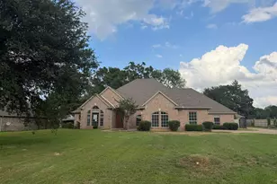 120 Burton, Longview, TX 75603 - Photo 1