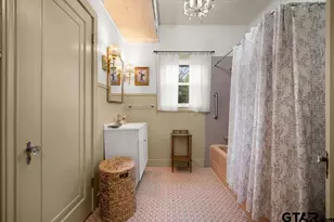 327 N Ponsard, Troup, TX 75789 - Photo 20