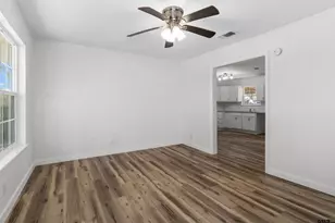 712 Reagan St, Frankston, TX 75763 - Photo 4