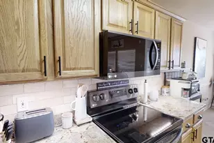 5401 Hollytree Dr, Tyler, TX 75703 - Photo 14