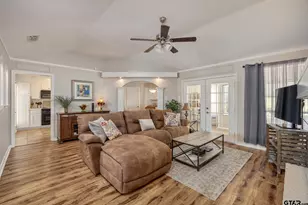 614 Carriage Dr, Tyler, TX 75703 - Photo 8