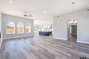 105 Maxine St, Mineola, TX 75773 - Photo 6