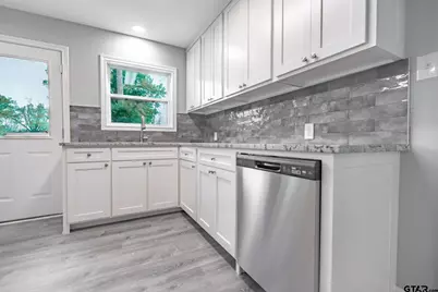 2922 Meadowlark, Tyler, TX 75701 - Photo 14