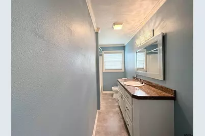 404 Beckley, Kilgore, TX 75662 - Photo 12