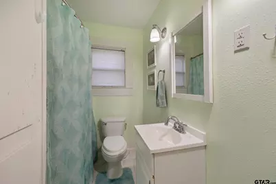 803 W Noble, Troup, TX 75789 - Photo 14