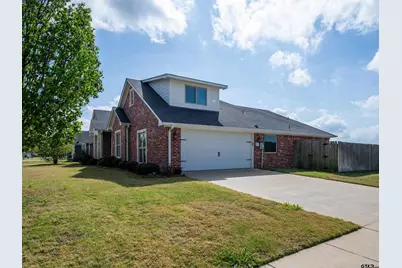 408 Laura Ln., Chandler, TX 75758 - Photo 2