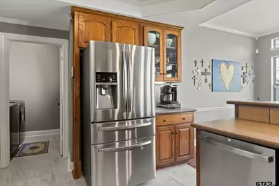 1203 Silver Oak Street, Mount Pleasant, TX 75455 - Photo 16