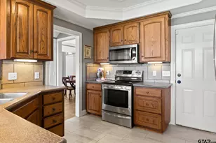 1203 Silver Oak St, Mount Pleasant, TX 75455 - Photo 14