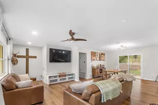 1002 W Reagan St, Palestine, TX 75801 - Photo 4