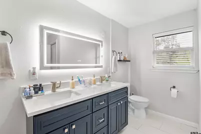 1002 W Reagan St, Palestine, TX 75801 - Photo 12