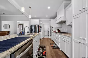 11936 Gillian Ct, Tyler, TX 75703 - Photo 10