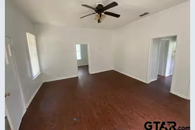 306 S Fenton Ave, Tyler, TX 75702 - Photo 2
