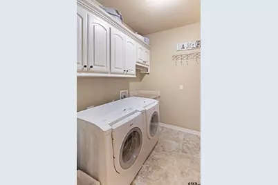 8529 Castleton Way, Tyler, TX 75703 - Photo 12