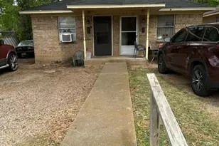 1001 W Queen St, Tyler, TX 75702 - Photo 4