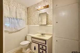 203 Yates St, Mt Vernon, TX 75457 - Photo 6