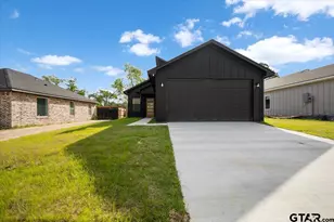 228 S Fenton Ave, Tyler, TX 75702 - Photo 2