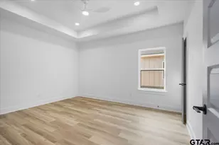 228 S Fenton Ave, Tyler, TX 75702 - Photo 26