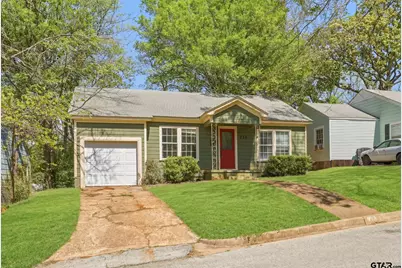 713 Highland Dr, Palestine, TX 75801 - Photo 1