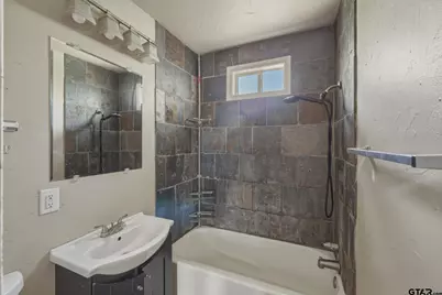 713 Highland Dr, Palestine, TX 75801 - Photo 10