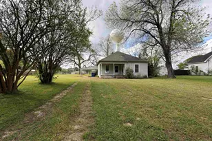 609 Walnut St, Mineola, TX 75773 - Photo 1