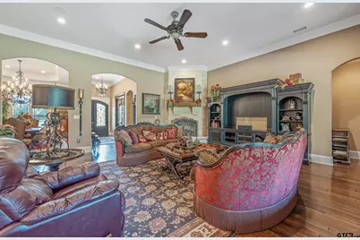 17521 Biltmore Circle, Tyler, TX 75703 - Photo 8