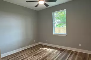 1002 E Main St, Whitehouse, TX 75791 - Photo 12