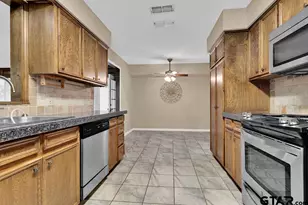 216 Treetop Ln, Hideaway, TX 75771 - Photo 14