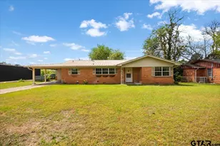 1602 W Duval St, Troup, TX 75789 - Photo 2