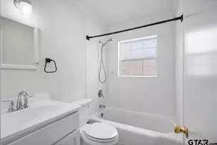 1602 W Duval St, Troup, TX 75789 - Photo 28