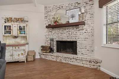 10194 Creek Bend Dr, Tyler, TX 75707 - Photo 12