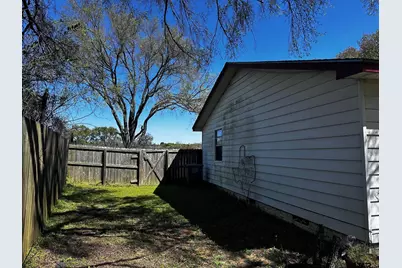 161 Anderson Cr 422, Palestine, TX 75803 - Photo 8