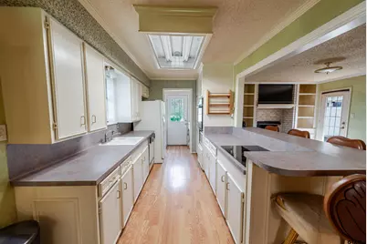 102 King Henry, Scroggins, TX 75480 - Photo 6