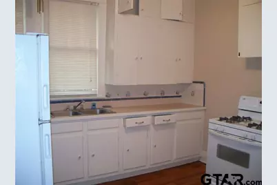 302 W Bryan St, Tyler, TX 75702 - Photo 2