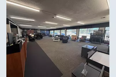 1404 W Gentry Pkwy, Tyler, TX 75702 - Photo 6